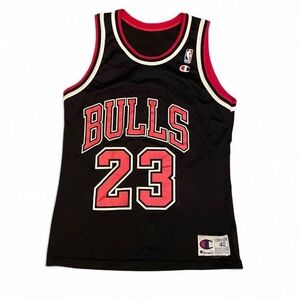 Vintage Chicago bulls jersey